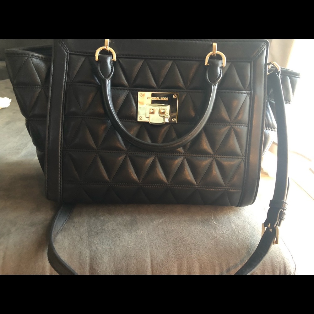 Micheal kors purse